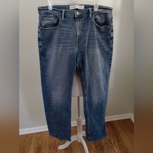 2/$15 Levis Signature S61 Relaxed Jeans 36 x 32